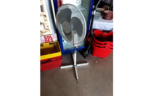 VENTILATEUR SUR PIED