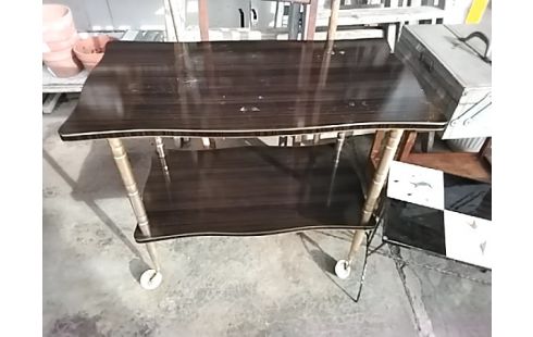 DESSERTE A ROULETTES