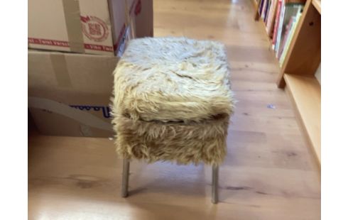 TABOURET POILS BEIGE