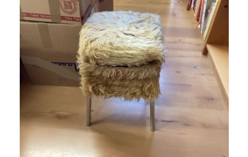 TABOURET POILS BEIGE