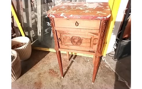 CHEVET DESSUS MARBRE