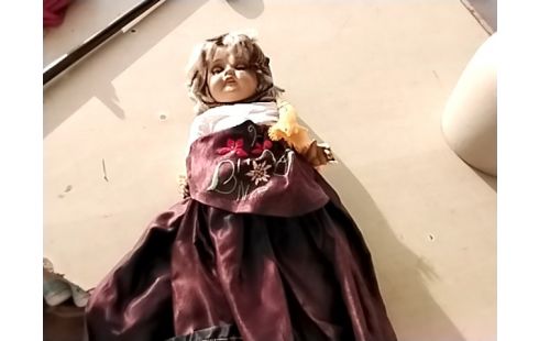 POUPEE TETE PORCELAINE