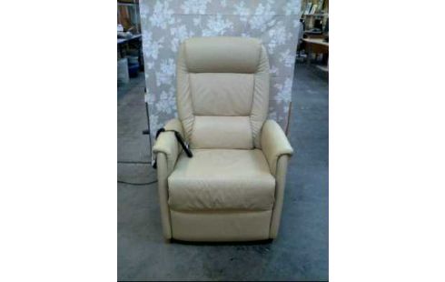 FERNSEHSESSEL ELEKTR. <HIMOLLA> HELL LED.OPT.