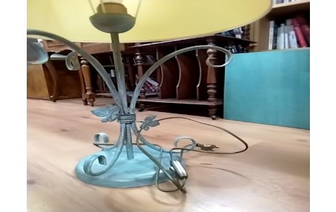 LAMPE Vert metal