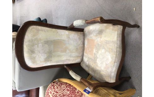 FAUTEUIL STYLE LOUIS PHILIPPE