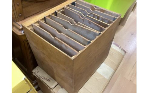 RANGEMENT PAPIER EN BOIS