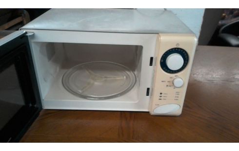 MICRO ONDES SHARP  COMPLET