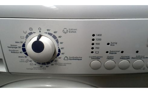 WASMACHINE. ZANUSSI ZWH6145 7KG