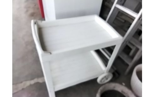 DESSERTE A ROULETTES