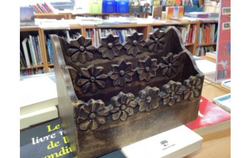 RANGEMENT BOIS FLEURS