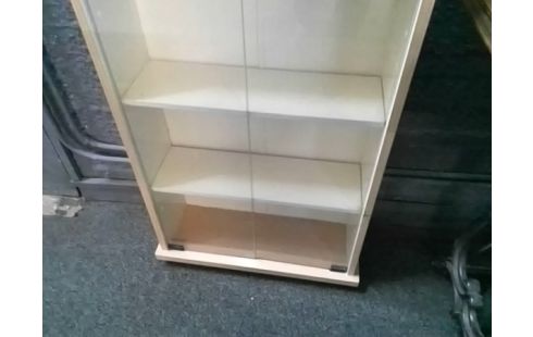 VITRINE PM A POSER 2P