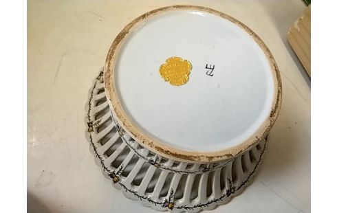 CORBEILLE Ajourée porcelaine