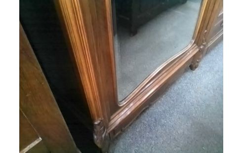 BONNETIERE AVEC MIROIR (ETAGERES ET 2T)