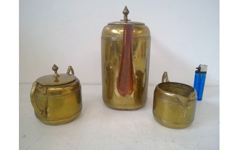KOFFIEPOT SET VAN 3 , JUGENDSTILL  ,MESSING