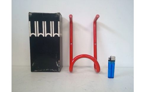 KAPSTOK ROOD, TAKA, DESIGN