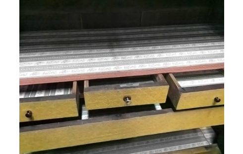 ARMOIRE ANCIENNE 2P 1T (ETAGERES ET 4T)