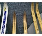 PAIRE DE SKI ANCIEN AVEC BATONS