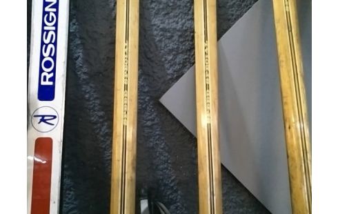PAIRE DE SKI ANCIEN AVEC BATONS