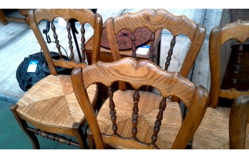 4 CHAISES ASSISE PAILLEE
