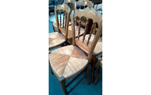 4 CHAISES ASSISE PAILLEE