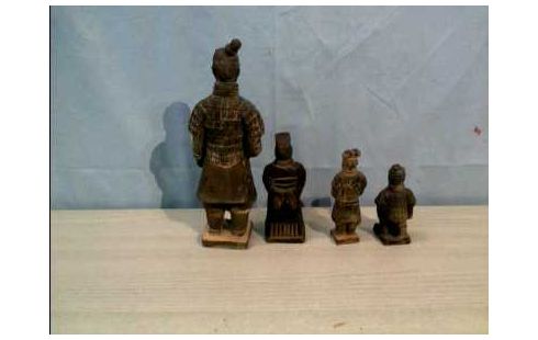 TERRAKOTTA-FIGUREN 4TLG. ASIATISCH