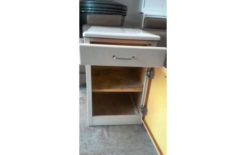 MEUBLE DE CUISINE  METALLIQUE VINTAGE