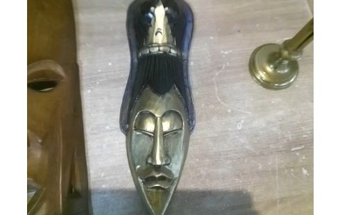 MASQUE AFRICAIN NOIR ET OR