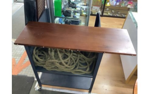 TABLE RONDE ST LOUIS PHILIPPE AVEC 2 ALLONGÉS