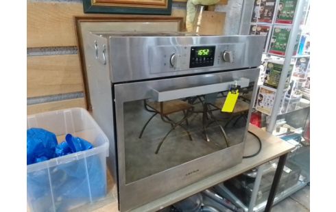 FOUR ENCASTRABLE AIRLUX