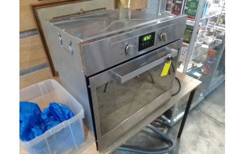 FOUR ENCASTRABLE AIRLUX