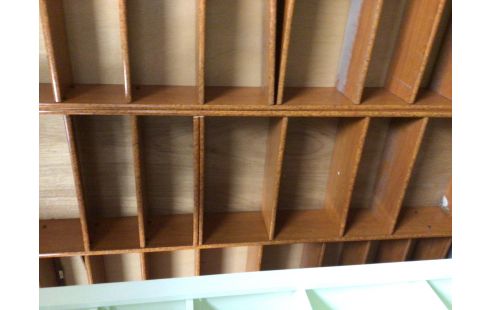 ETAGERE OUVERTE COULEUR NOYER