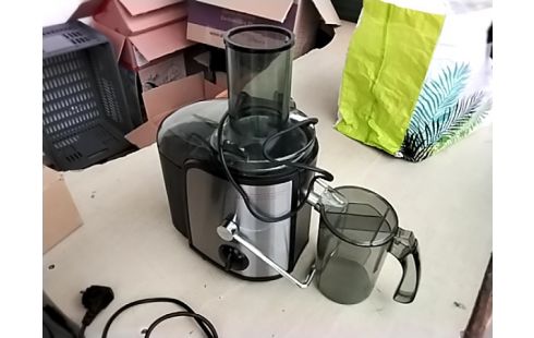 EXTRACTEUR DE JUS QUIGG + ACC RSV