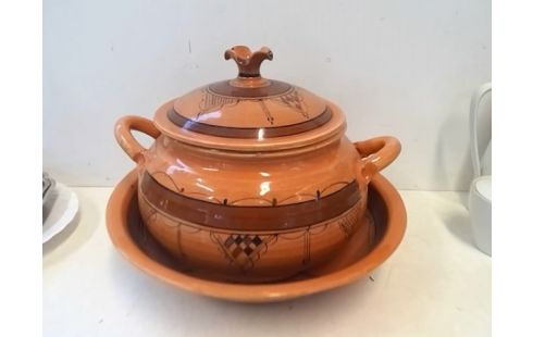 SOUPIERE AVEC SALADIER