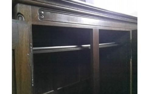 ARMOIRE STYLE LOUIS XV 3P L:1m80 l: 60cm