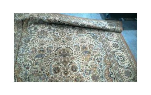 TAPIS ORANGE ET BEIGE  100% LAINE