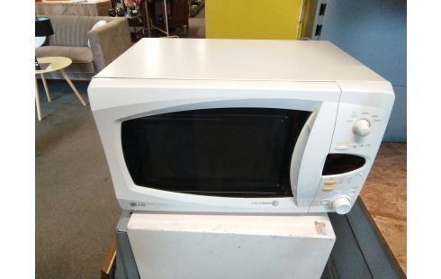 FOUR MICRO ONDES LG