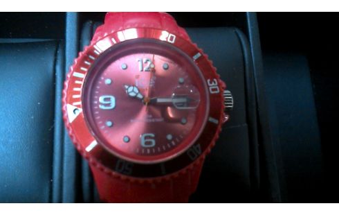MONTRE ROUGE