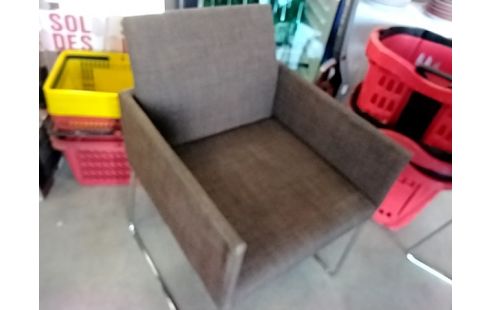 FAUTEUIL MODERNE TISSU ET CHROME