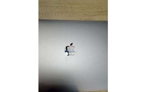 MacBook air 13" 2018 8 RAM 128GO