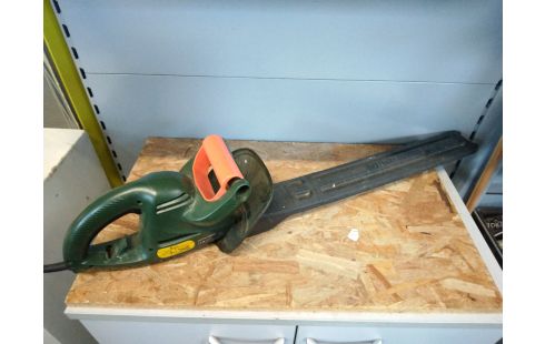 TAILLE HAIE ELECTRIQUE BLACK & DECKER