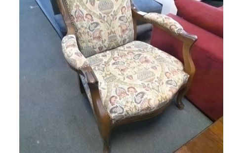 VOLTAIRE TISSU MOTIF FLORAL