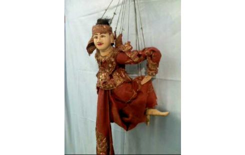 MARIONETTE ASIATISCH RÖTLICH TRADITIONELL