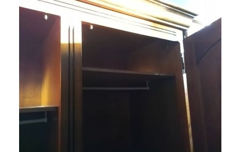ARMOIRE 2P MERISIER AVEC 2 PENDERIES