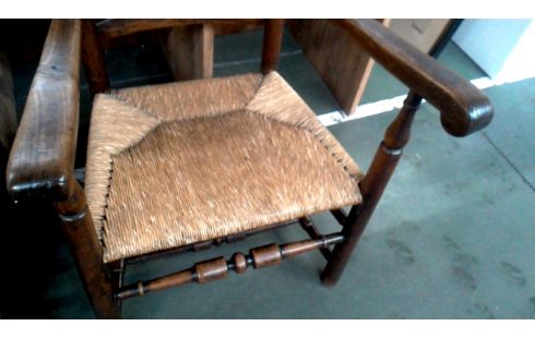 CHAISE BRANCHE ASSISE PAILLEE