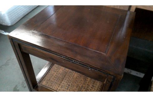 BIJZETTAFEL VIERKANT HOUT ROTAN