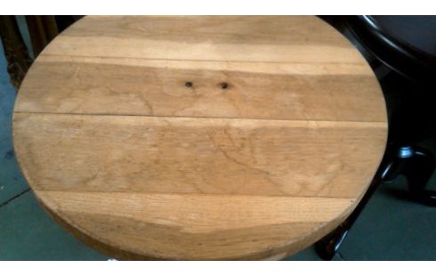 BIJZETTAFEL ROND EIK