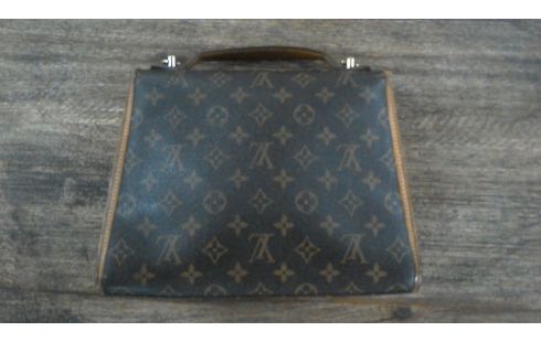 SAC A MAIN LOUIS VUITTON MODELE BEL AIR
