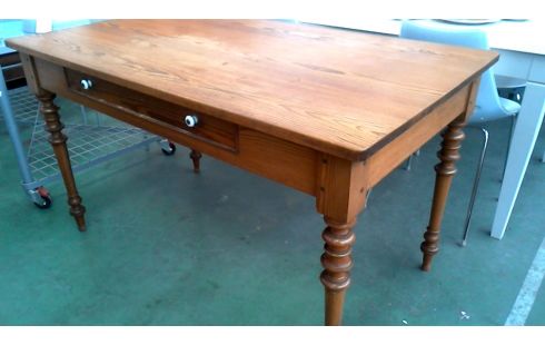 TABLE DE SALLE A MANGER PIN 1 TIROIR ANCIEN