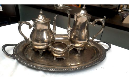 SERVIES VERZILVERD 4 DELEN