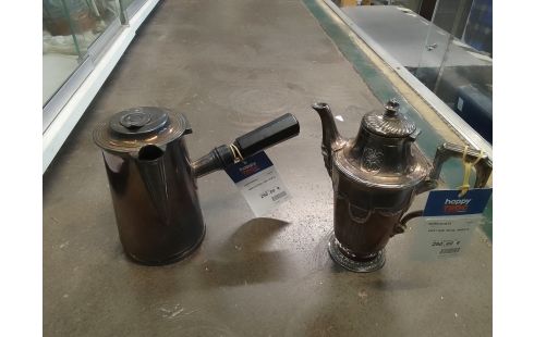 CAFETIERE METAL ARGENTE